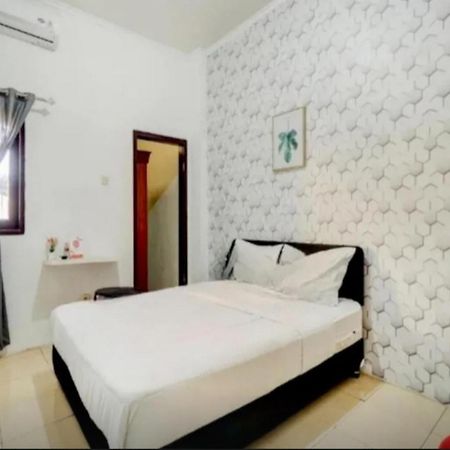 Reddoorz Near Plaza Araya Malang Hotel Blimbing  Екстериор снимка